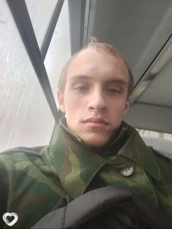 Oleg, 22, Москве — анкета №1418551
