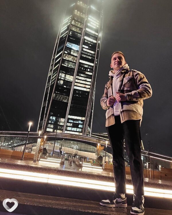 Илья, 21, Москве — анкета №1422455