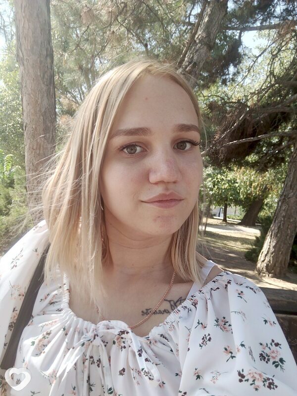 Виктория, 23, Ростове-на-Дону — анкета №1422653