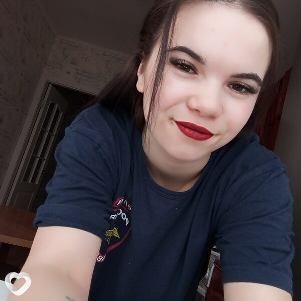 Алёна, 22, Юрге — анкета №1422946