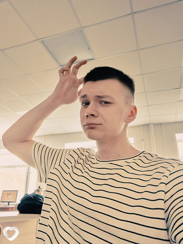 Макс, 21, Москве — анкета №1423499