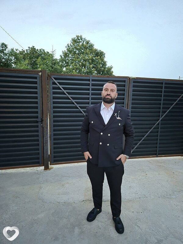 Catalin, 36, București — анкета №1424098