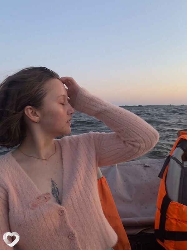 Вика, 20, Санкт-Петербурге — анкета №1424788