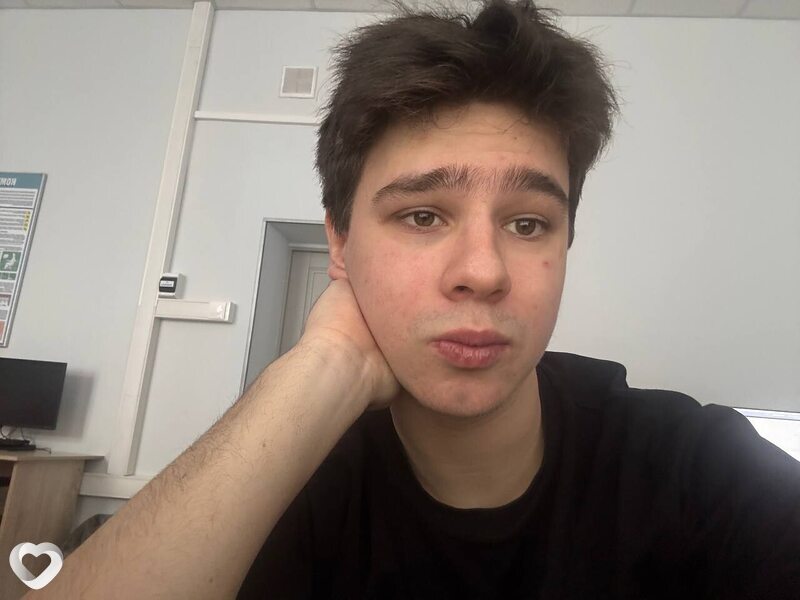 Иван, 21, Москве — анкета №1424203