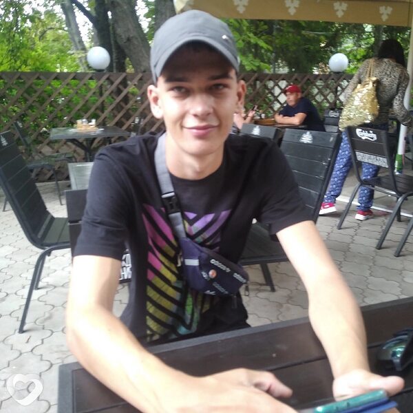 Дима, 22, Москве — анкета №1424212