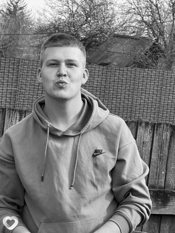 Ванёк, 22, Мариуполе — анкета №1424622