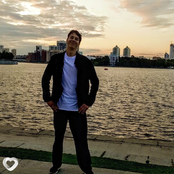 Константин, 20, Москве — анкета №1427869