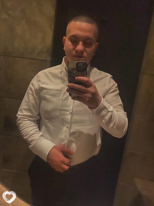 Антон, 23, Днепр — анкета №1425911