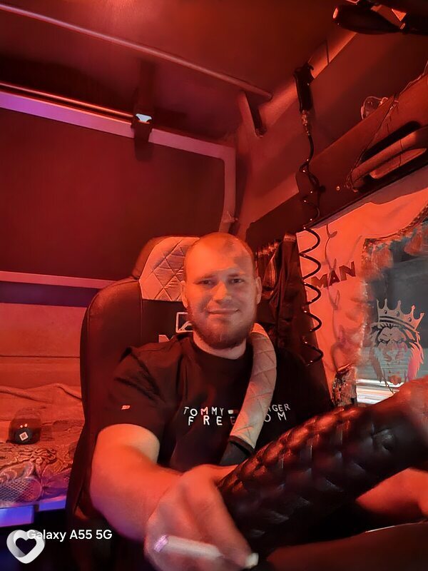 Эдик, 29, Ясногорске — анкета №1426088