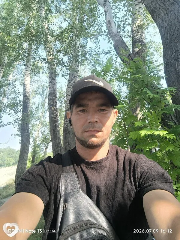 Дмитрий, 36, Бийске — анкета №1428432