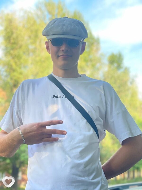 Иван, 26, Омске — анкета №1428634