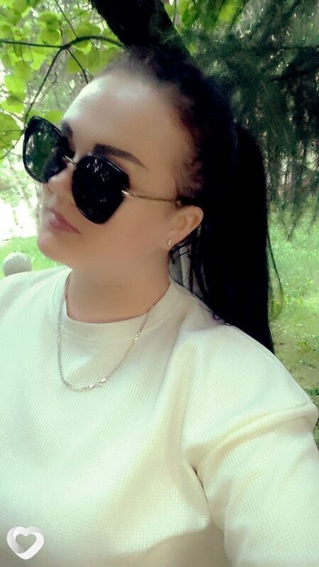 Юлия, Абай
