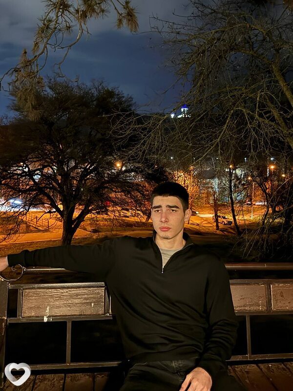 Вадим, 22, Москве — анкета №1432320