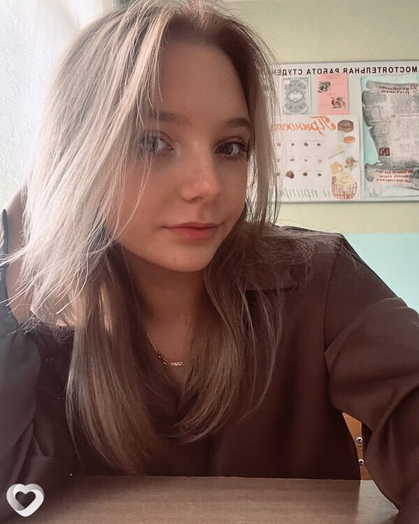 Екатерина, 19, Брянске — анкета №1433025