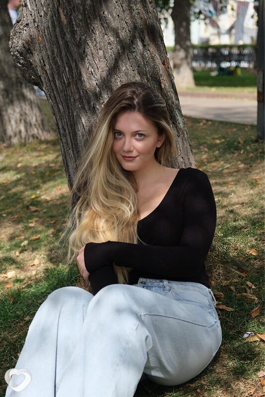 Арина, 25, Москве — анкета №1434199