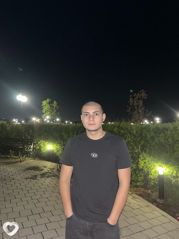 Рамиль, 21, Саратове — анкета №1433763