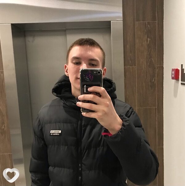 Илья, 20, Москве — анкета №1434902