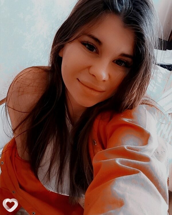 Ася, 23, Бийске — анкета №1435429