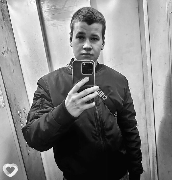 Максим, 22, Санкт-Петербурге — анкета №1435705