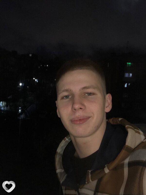 Ваня, 20, Сарапуле — анкета №1436830