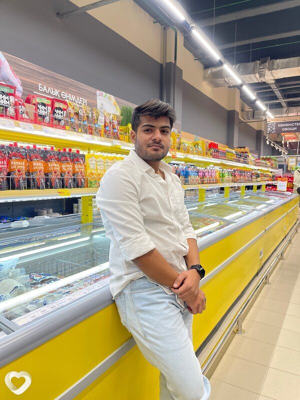 Zeeshan, 24, Актюбинске — анкета №1436934