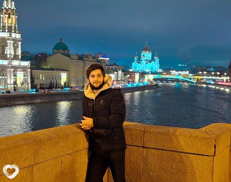 Армен, 21, Москве — анкета №1437360