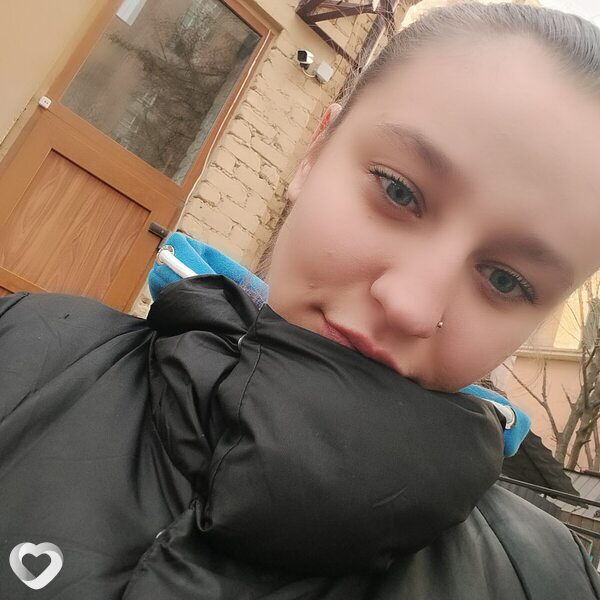 Алёна, 26, Луганске — анкета №1437887