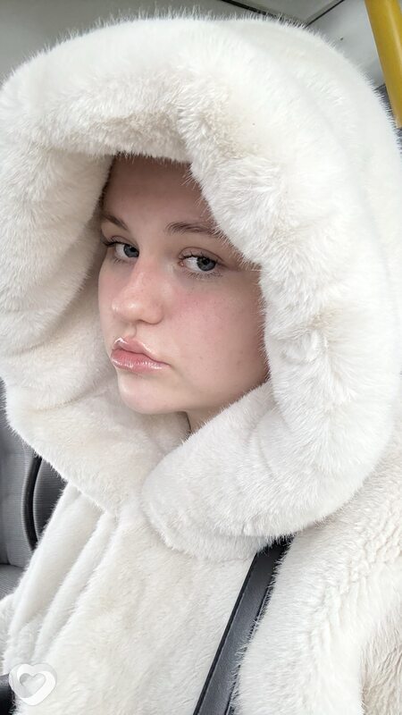 Карина, 20, Владимире — анкета №1439231