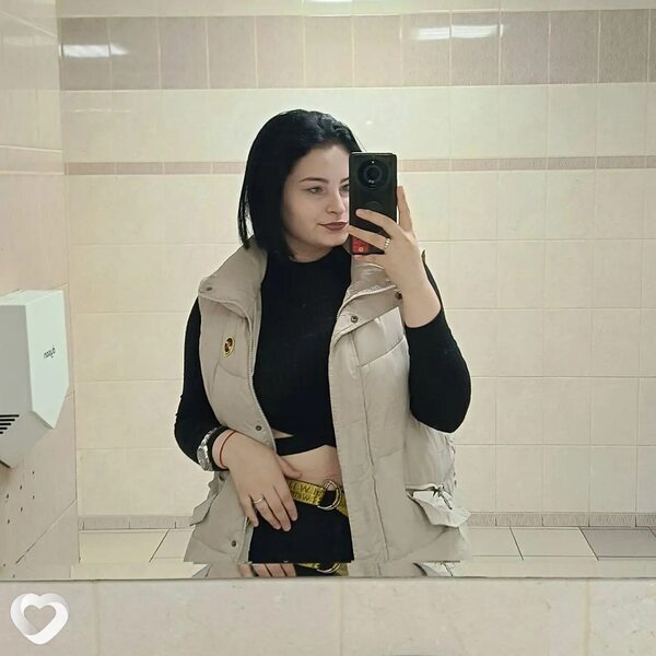 Карина, 20, Новороссийске — анкета №1439703