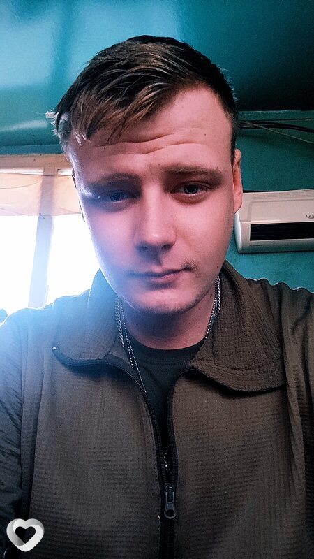 Кирилл, 23, Красном Луче — анкета №1440624