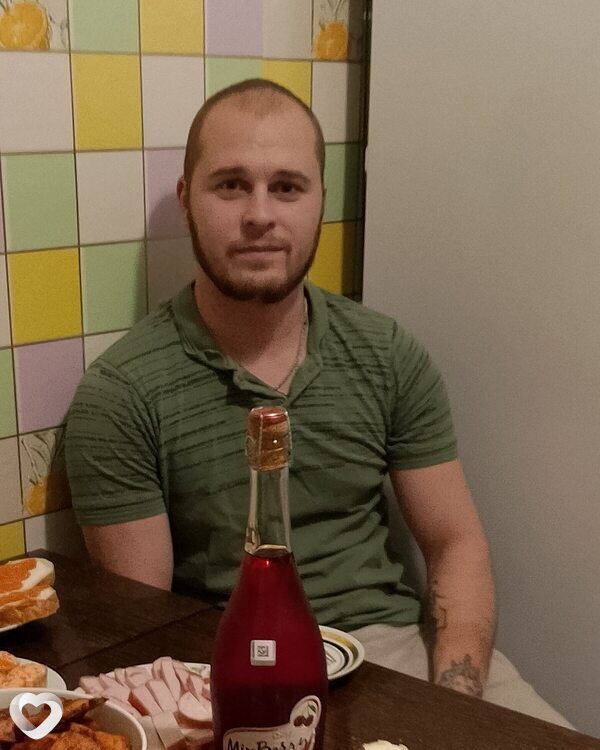 Стас, 27, Калинковичах — анкета №1442667