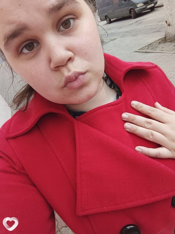 Алёна, 23, Пинске — анкета №1443332