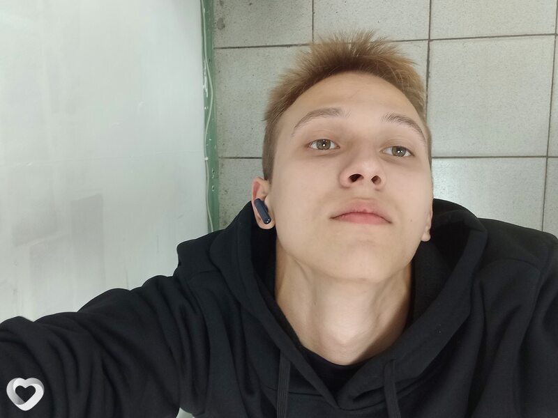 Максим, 20, Донецке — анкета №1443353