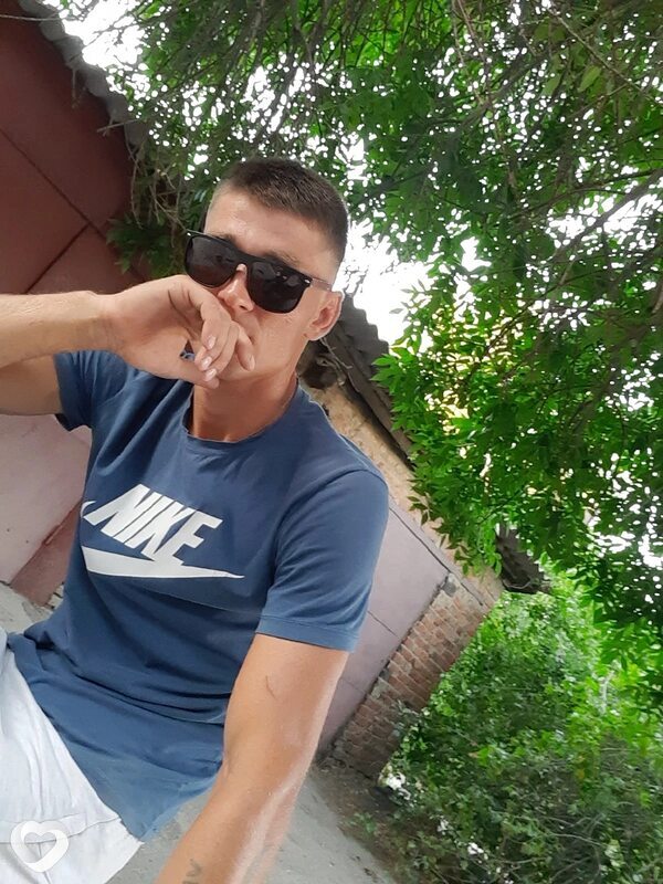 Павел, 32, Морозовске — анкета №1443867