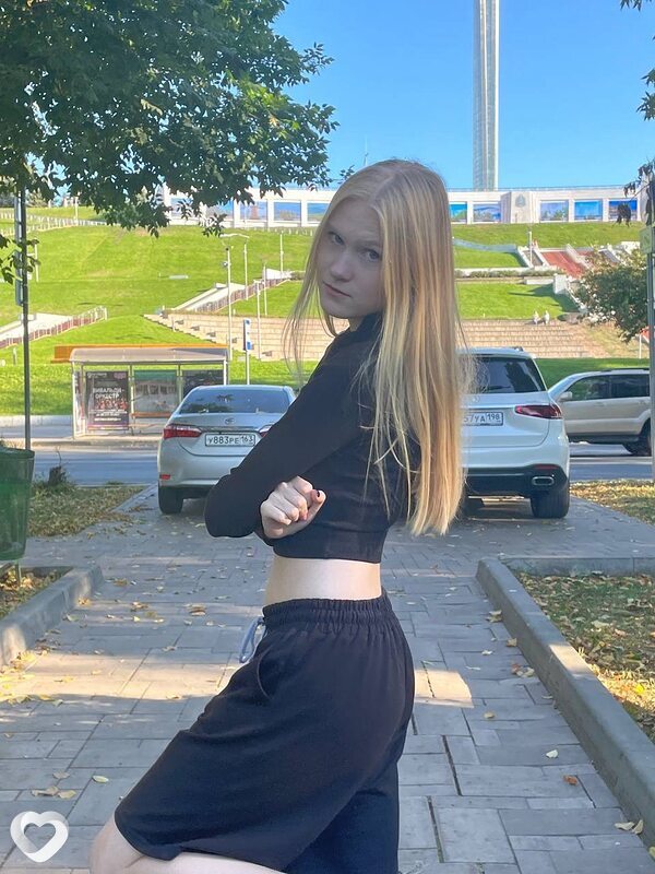 Наташа, 20, Москве — анкета №1445010