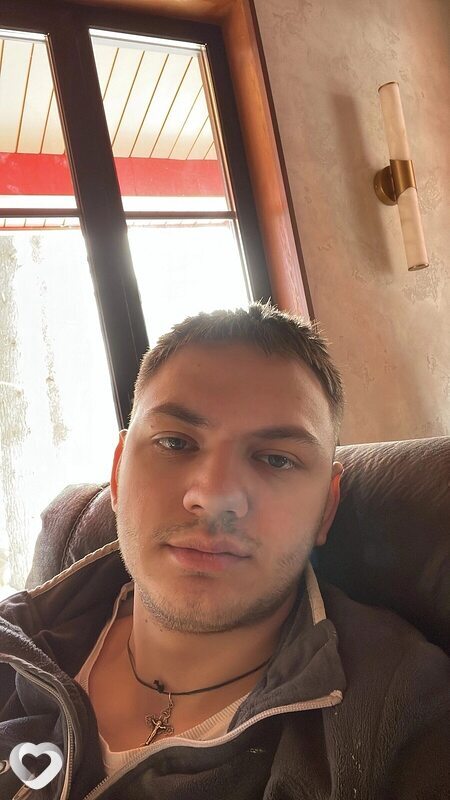 Григорий, 25, Череповце — анкета №1445039