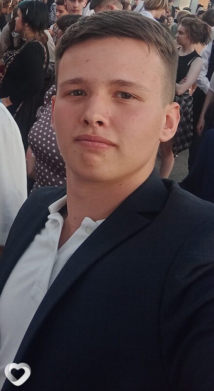 Кирилл, 19, Москве — анкета №1446359