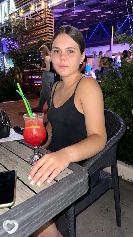 Ульяна, 22, Краснодаре — анкета №1447288