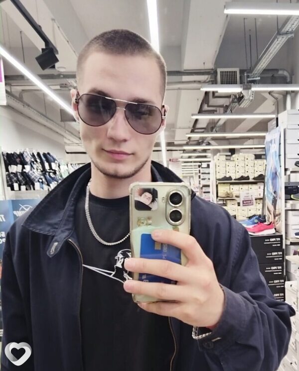 Илья, 23, Краснодаре — анкета №1449907