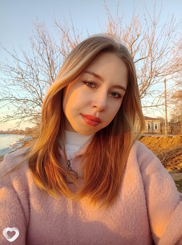 Вика, 20, Астрахани — анкета №1450212