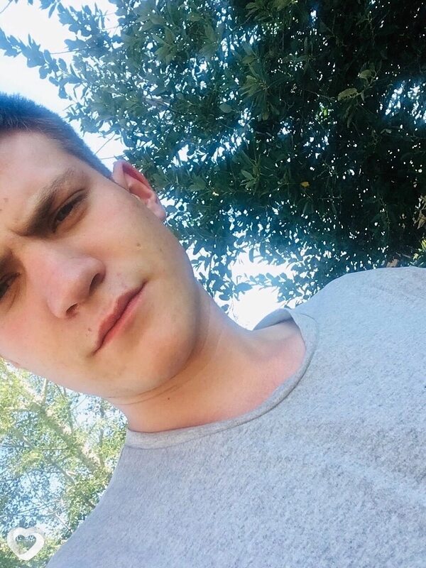 Юрий, 23, Горно-Алтайске — анкета №1450895