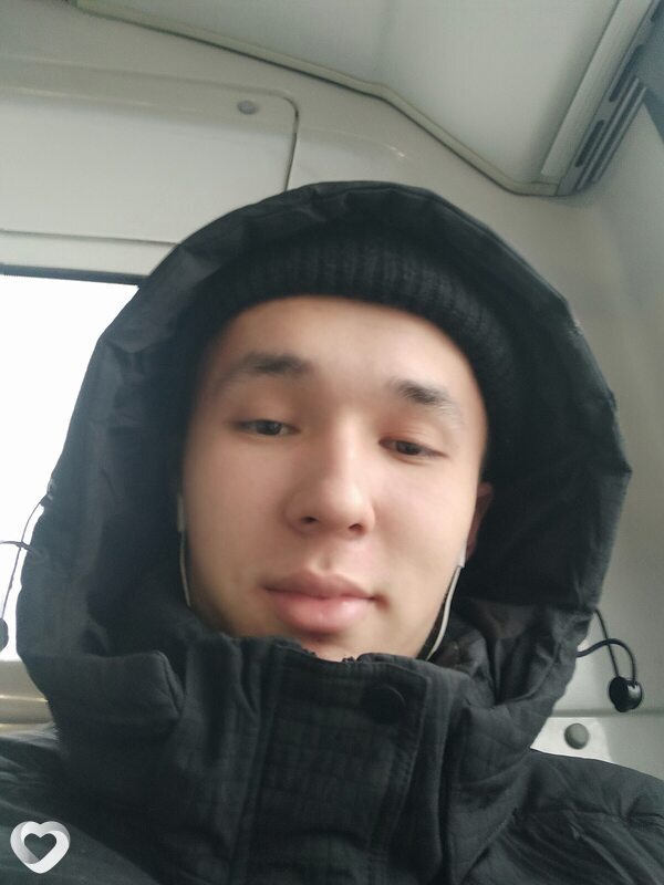 Алик, 20, Екатеринбурге — анкета №1453028