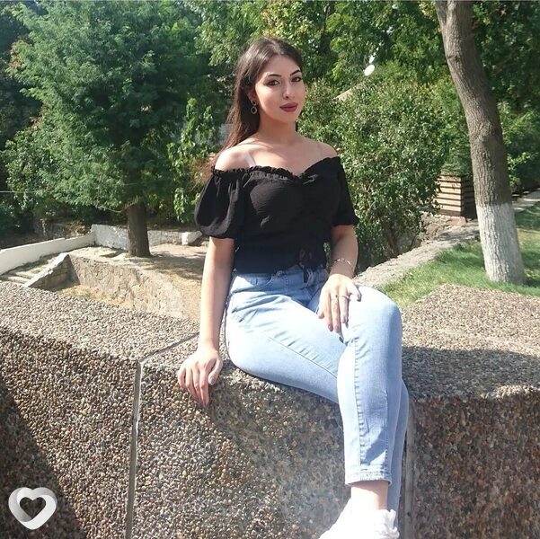Анна, 23, Ростове-на-Дону — анкета №1453896