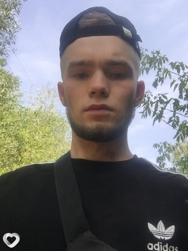 Евген, 26, Москве — анкета №1455202