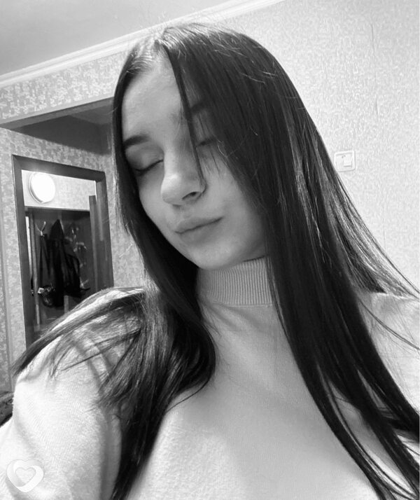 Арина, 23, Сочи — анкета №1456487