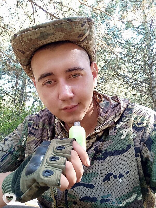 Максим, 24, Москве — анкета №1456078