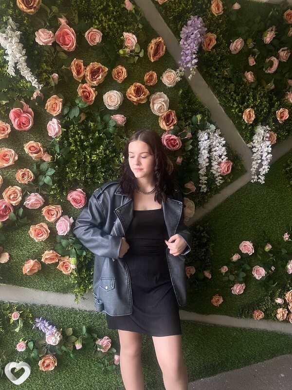 Полина, 20, Омске — анкета №1456086