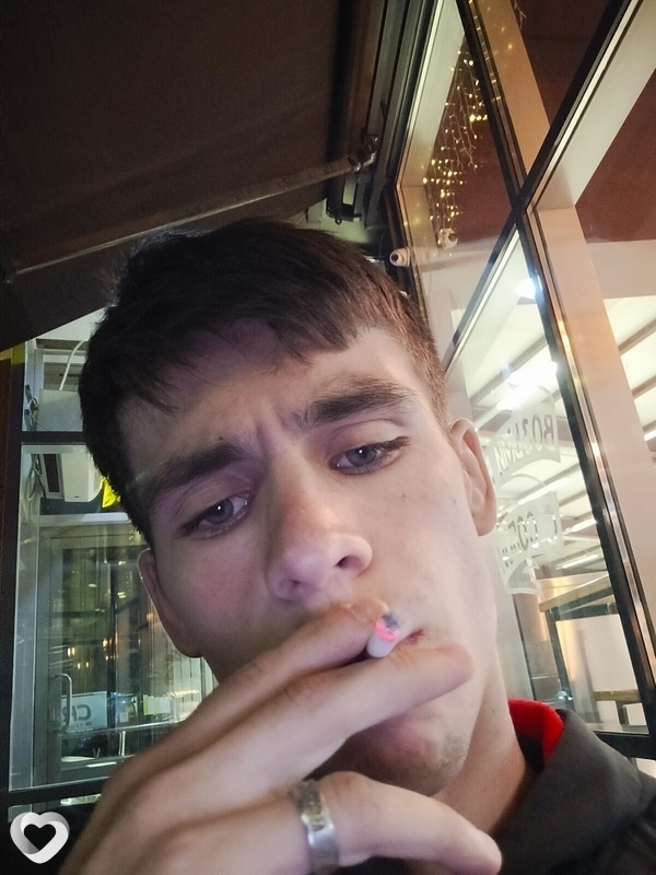 Данил, 23, Москве — анкета №1456470