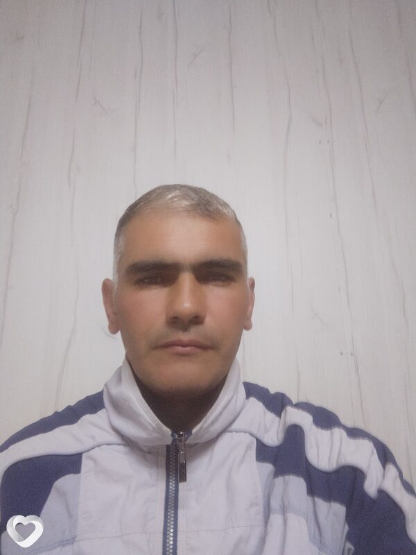Заур, Чолпон-Ата