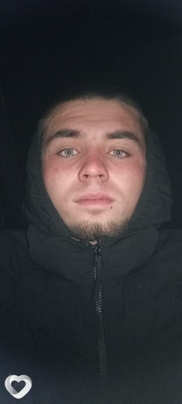 Максим, 21, Красноярске — анкета №1456930